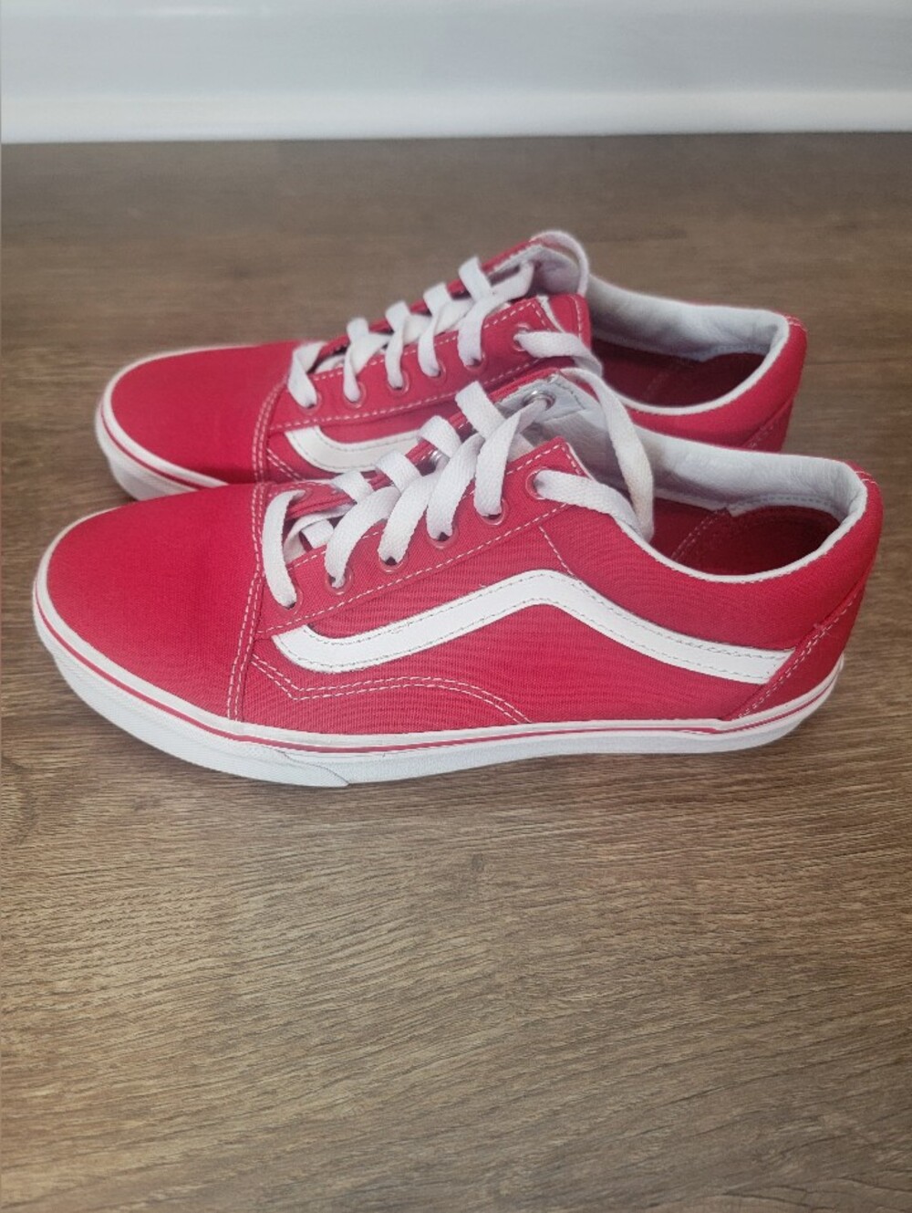 Vans Off the Wall Unisex Canvas 721366 Red  White Lace-Up Skate Shoes M 6 W 7.5